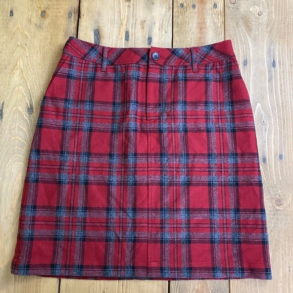 Eddie Bauer Plaid Tarten Skirt Wool MiniRed Gray Black‎ Like new - Picture 1 of 7